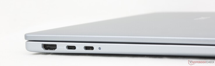 HDMI 2.1, USB-C 3.2 Gen. 2 con DisplayPort 1.4 + Power Delivery, USB-C Thunderbolt 4 con DisplayPort 2.1 + Power Delivery