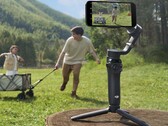 L'OM 6 è il gimbal mobile di punta di DJI e dispone di un treppiede integrato e di un bastone per selfie estensibile (fonte: DJI)