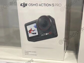 DJI probabilmente venderà l'Action 5 Pro con diversi pacchetti di accessori 'combo'. (Fonte immagine: @Quadro_News)