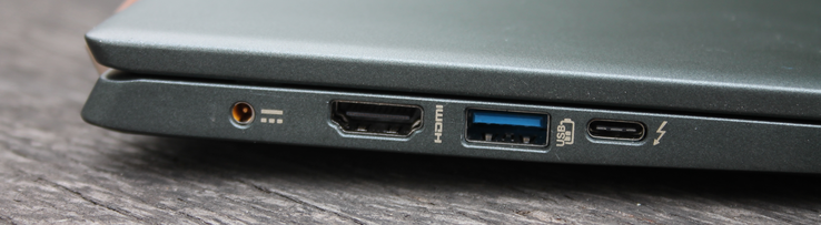 A sinistra: alimentazione, HDMI, USB-A 3.1, USB-C (Thunderbolt)
