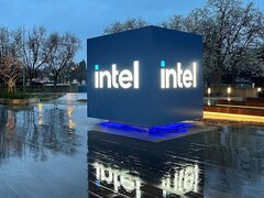 Il fondatore di TSMC critica la svolta di Intel sulle fonderie; dice che l&#039;attenzione all&#039;AI è stata fondamentale (Fonte: Intel)