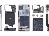 Lo Xiaomi Mi 11 Ultra ha un sistema di raffreddamento multistadio e un'enorme fotocamera primaria. (Fonte: XYZone)