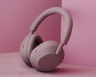 Il modello WH-1000XM5 ha ricevuto un aggiornamento rosa simile nel settembre 2024.
