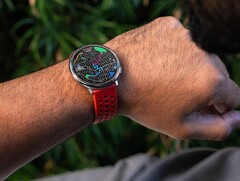 La versione 6.1.20.2 del software Amazfit Active 2 sembra risolvere un problema legato alle mappe. (Fonte: Amazfit)