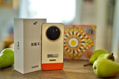 Honor ha dotato l’X80 Pro Max di una sola fotocamera posteriore, ma la batteria e il display compensano ampiamente questa mancanza.