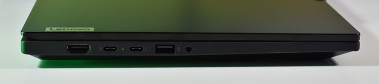 sinistra: HDMI, 2x Thunderbolt 4, USB-A 3.2 Gen 1, audio da 3,5 mm