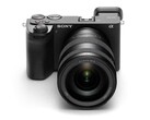 La Sony A6700 è un'entusiasmante fotocamera per appassionati, ma alcuni utenti potrebbero essere contrari alla mancanza di hardware di ricarica. (Fonte: Sony)