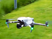Il DJI Air 3S sarà probabilmente uno dei suoi droni più costosi. (Fonte immagine: @DJI_ZTF)