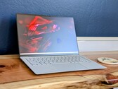 Recensione di Asus ExpertBook Ultra: Un debutto eccezionale per Intel Panther Lake X7