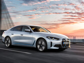 Gli ultimi aggiornamenti della piattaforma i4 di BMW introducono una variante AWD più economica e performante. (Fonte: BMW)