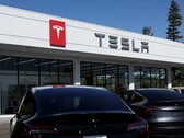 Un centro di assistenza Tesla. L'azienda sta utilizzando l'intelligenza artificiale per migliorare il suo servizio clienti (Fonte: Justin Sullivan/Getty Images)