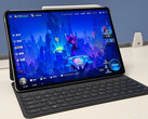 Secondo quanto riferito, il Nuovo GT Pad 2 Pro avrà lo Snapdragon 8 Gen 3. Nella foto: il tablet da gioco trapelato. (Fonte immagine: Weibo)