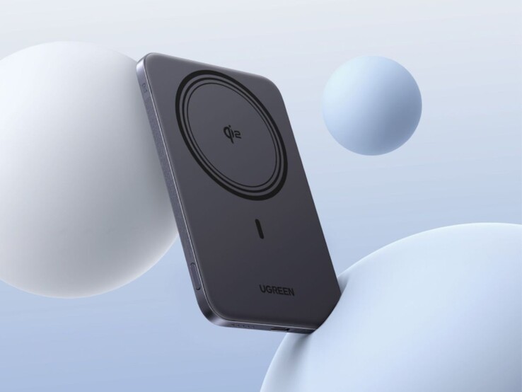 La Banca di energia Ugreen MagFlow Air Qi2 15W Ultra-Slim 5.000 mAh