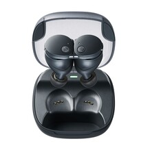 La custodia di ricarica è compatibile con i caricatori wireless Qi (Immagine per gentile concessione: Audio Technica)