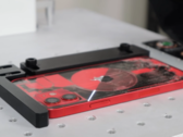 L'iPhone 12 potrebbe richiedere tecniche di teardown molto avanzate. (Fonte: YouTube)