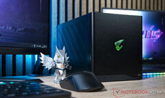Il Gigabyte Aorus RTX 5090 AI Box è ora disponibile a 2999,99 dollari. Nella foto: l&#039;eGPU Thunderbolt 5. (Fonte: Sebastian Bade / Notebookcheck)