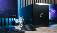 Il Gigabyte Aorus RTX 5090 AI Box è ora disponibile a 2999,99 dollari. Nella foto: l'eGPU Thunderbolt 5. (Fonte: Sebastian Bade / Notebookcheck)