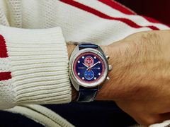 L'orologio Citizen x Captain America collab - CA7046-46W, raffigurato al polso. (Fonte immagine: @plus9time su Instagram)