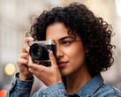 La Esquisse Camera racchiude un sensore Micro Quattro Terzi in un corpo compatto.