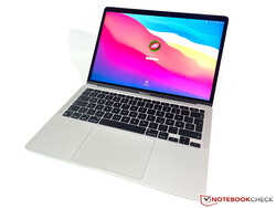Recensione dell'Apple MacBook Air 2020 M1. Modello di test gentilmente fornito da Cyberport.