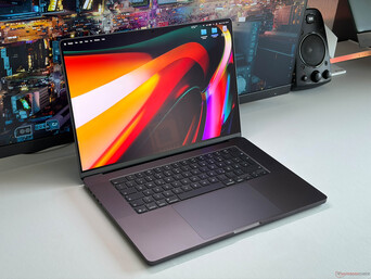 MacBook Pro 16 M5 con Thunderbolt 5