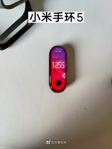 Fake Mi Band 5 schermo ntero. (Fonte Immagine: /Leaks)