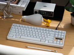 Tastiera meccanica wireless Soleil con ricarica solare