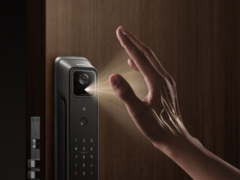 Lo Smart Door Lock 4 Pro di Xiaomi (nella foto) è ora disponibile in Cina. (Fonte: Xiaomi)