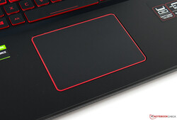 Un primo piano del trackpad dell'Aspire Nitro 5 AN517