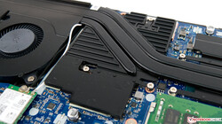 Uno sguardo ai tubi di calore e al dissipatore che coprono la GPU GeForce GTX 1660 Ti.