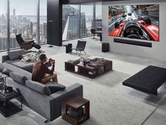 Il televisore OLED evo M5 di LG (nella foto) viene fornito con uno Zero Connect Box. (Fonte: LG)