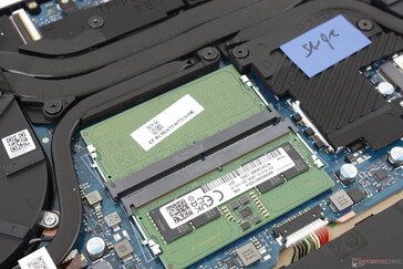 Slot SODIMM 2x accessibili. Non notiamo alcun rumore elettronico o coil whine dalla nostra unità