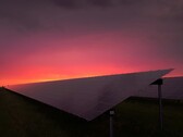 Gli Stati Uniti raddoppieranno le tariffe solari sui materiali cinesi al 50%, nonostante l'impatto commerciale limitato (Fonte immagine: Karsten Würth, Unsplash)