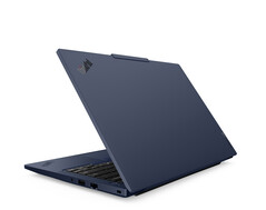 Il Lenovo Thinkpad T14 Gen 7 (blu).
