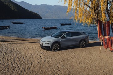 XPeng G7 EREV offre l'autonomia più lunga con una carica della batteria e un serbatoio di carburante.