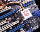 Una foto della scheda madre originale Asus ROG Crosshair