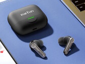 Gli auricolari wireless a doppio driver EarFun Air Pro 4 Plus sono dotati di riduzione del rumore AI a 6 microfoni, audio Hi-Res e autonomia di 36 ore. (Fonte: EarFun)