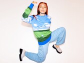 Il Microsoft Ugly Sweater di quest'anno riprende una delle foto più iconiche del mondo. (Immagine: Microsoft)