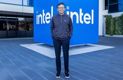Lip-Bu Tan presso la sede centrale di Intel. Il titolo della società è salito di circa quattro volte da quando è diventato CEO.