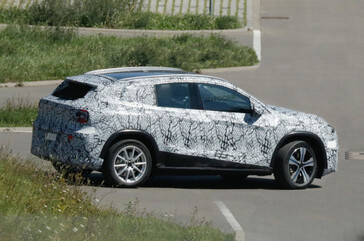 Mercedes GLA: il nuovo SUV compatto su piattaforma MMA diventerà elettrico nel 2026, ibrido dal 2027. (Fonte: Autocar)