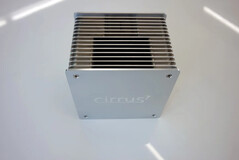 Lato superiore (Fonte immagine: Cirrus7)