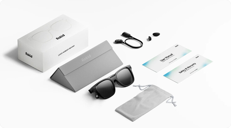 Tutti gli articoli contenuti nella confezione degli occhiali Rokid AI Glasses Style
