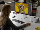 Apple ha rinnovato il Mac Studio con i suoi ultimi chip M2 (immagine via Apple)
