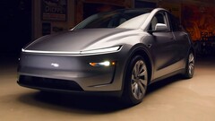 La nuova Model Y è dotata della funzione di abbaglianti adattivi. (Fonte: Jay Leno/YT)