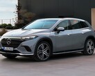 Il SUV elettrico Mecedes EQE è destinato a colmare il divario tra la EQC e la concorrente Tesla Model X EQS, come si può vedere in questa immagine (Immagine: Mercedes-Benz)