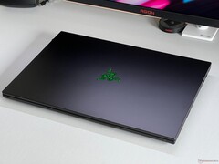 Razer Blade 18 2025 (fonte: Notebookcheck)