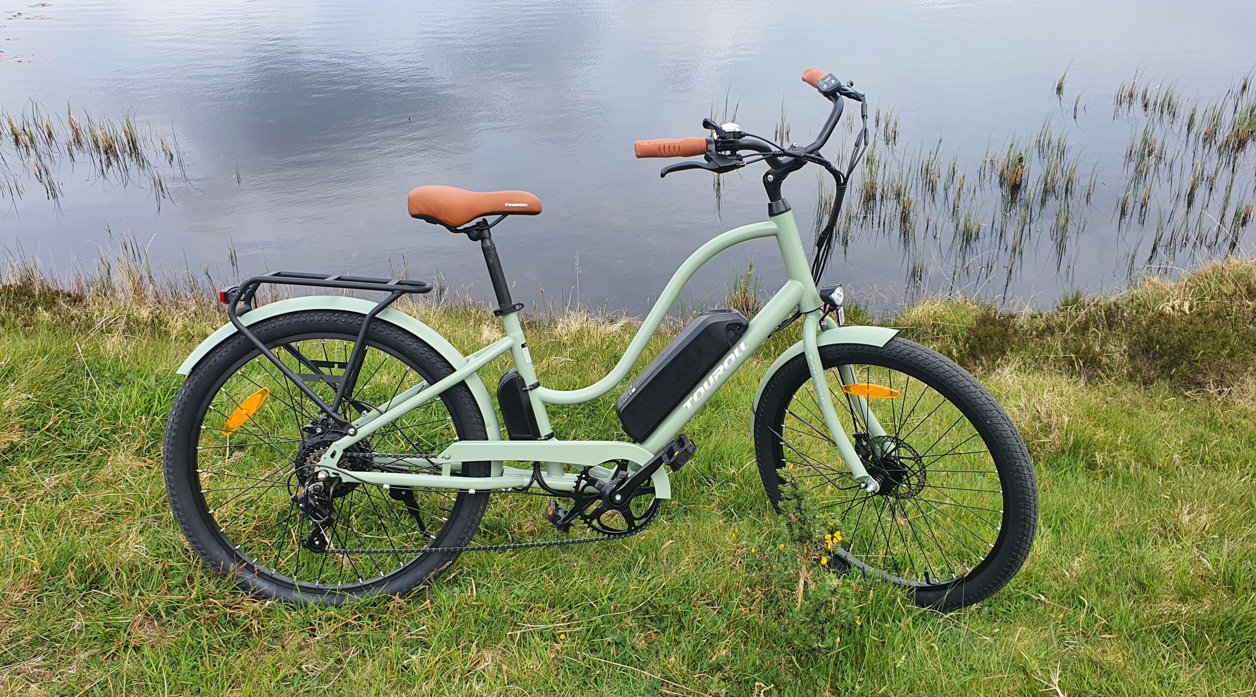 Una e-bike elegante ed estremamente conveniente con un'autonomia decente - Touroll B2 in prova