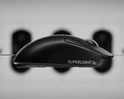 Il mouse da gioco compatto Logitech G Pro X Superlight 2c visto di lato. (Fonte: Logitech)