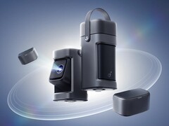 Il nuovo proiettore portatile Anker Nebula P1 è dotato di due altoparlanti staccabili da 10W. (Fonte: Anker)