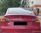 Tesla Model 3 con decalcomania anti-Muschio. (Fonte: Notebookcheck)